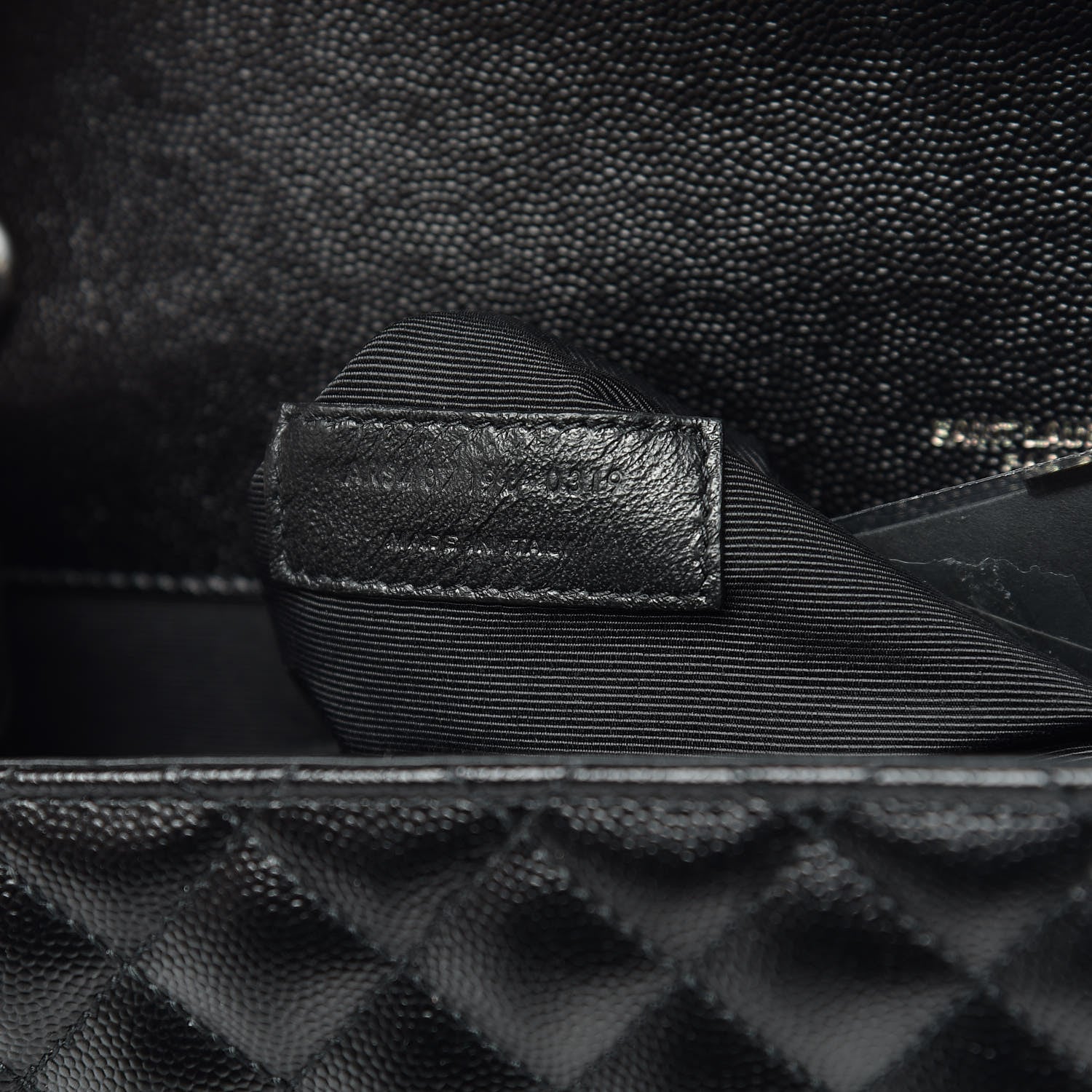 Saint Laurent Grain De Poudre Textured Mixed Matelasse Large Triquilt Monogram Monochrome Satchel Black 9 of 10