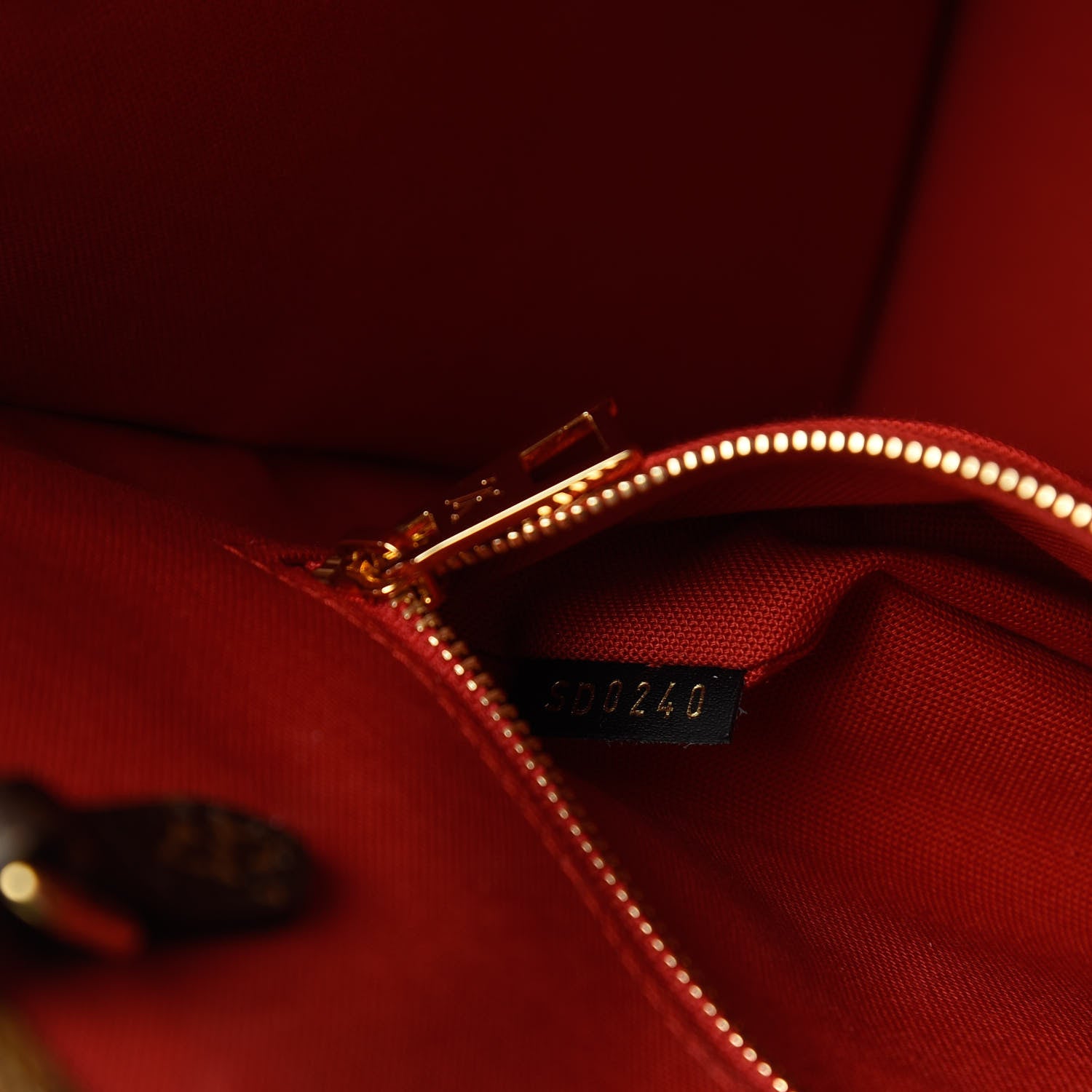 Louis Vuitton Reverse Monogram Giant Onthego MM 9 of 11