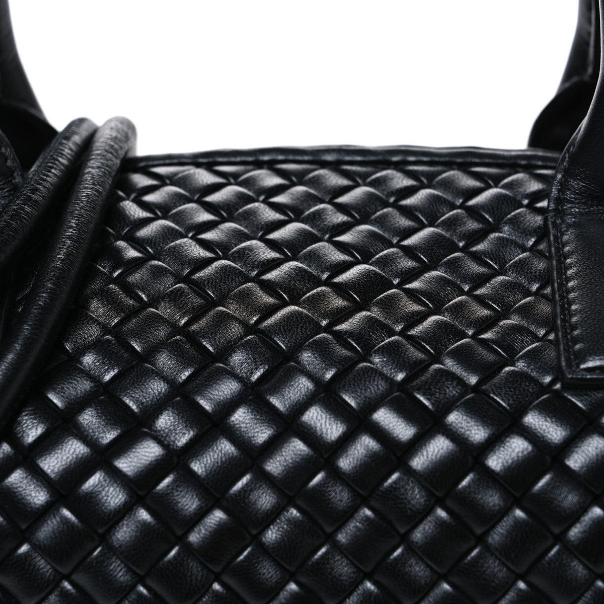 Nappa Intrecciato Medium Bauletto Black