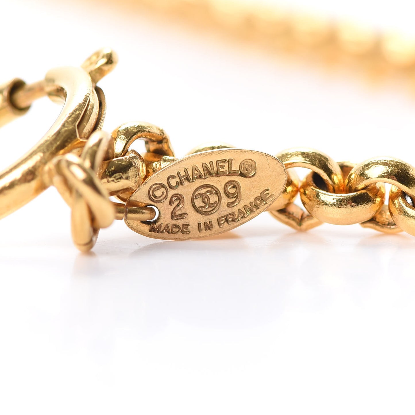 CC Chain Pendant Necklace Gold