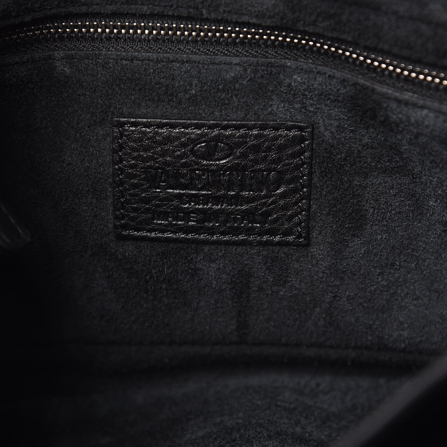 Valentino Garavani Pebbled Calfskin Turquoise Medium Guitar Strap Rockstud Rolling Flap Saddle Bag Black 7 of 11