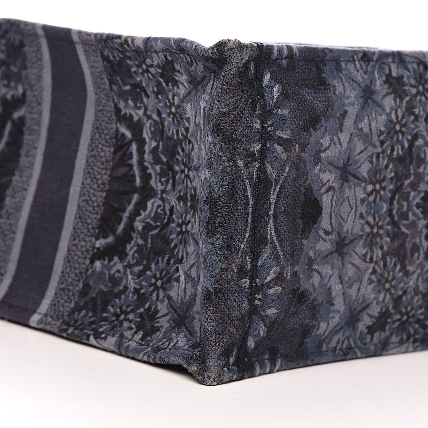 Canvas Embroidered KaleiDioroscopic Book Tote Blue