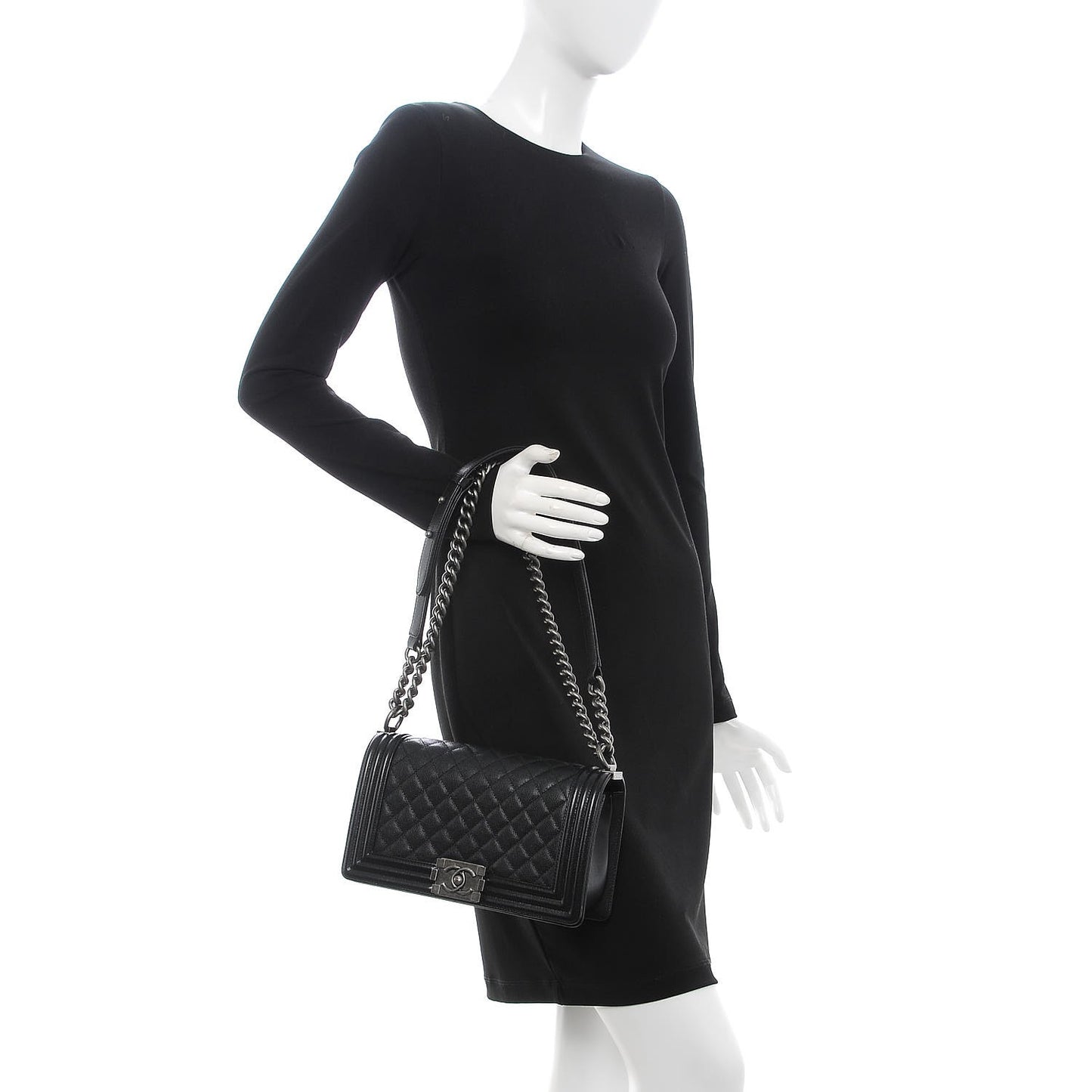 Caviar Quilted Medium Boy Flap Black