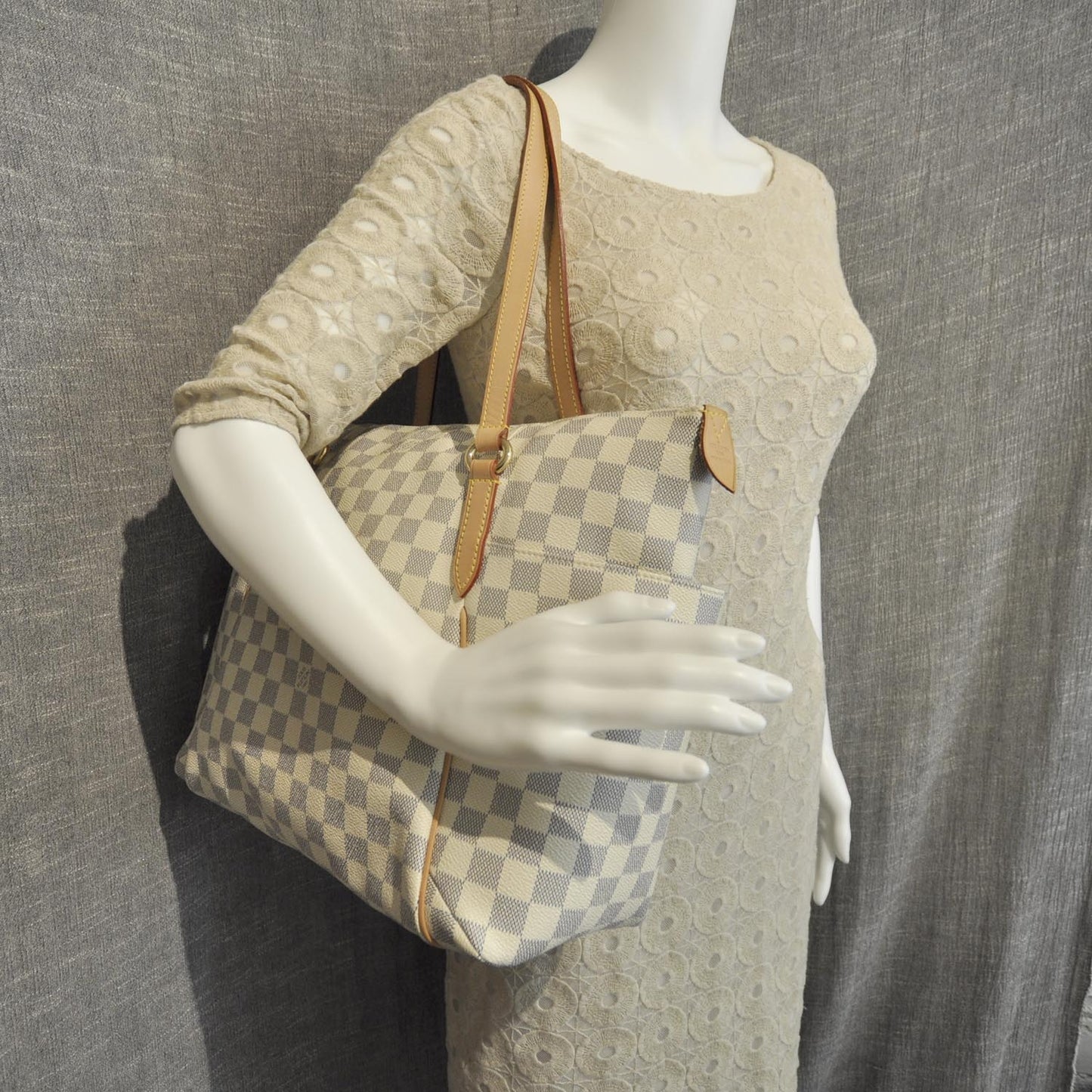 Damier Azur Totally MM