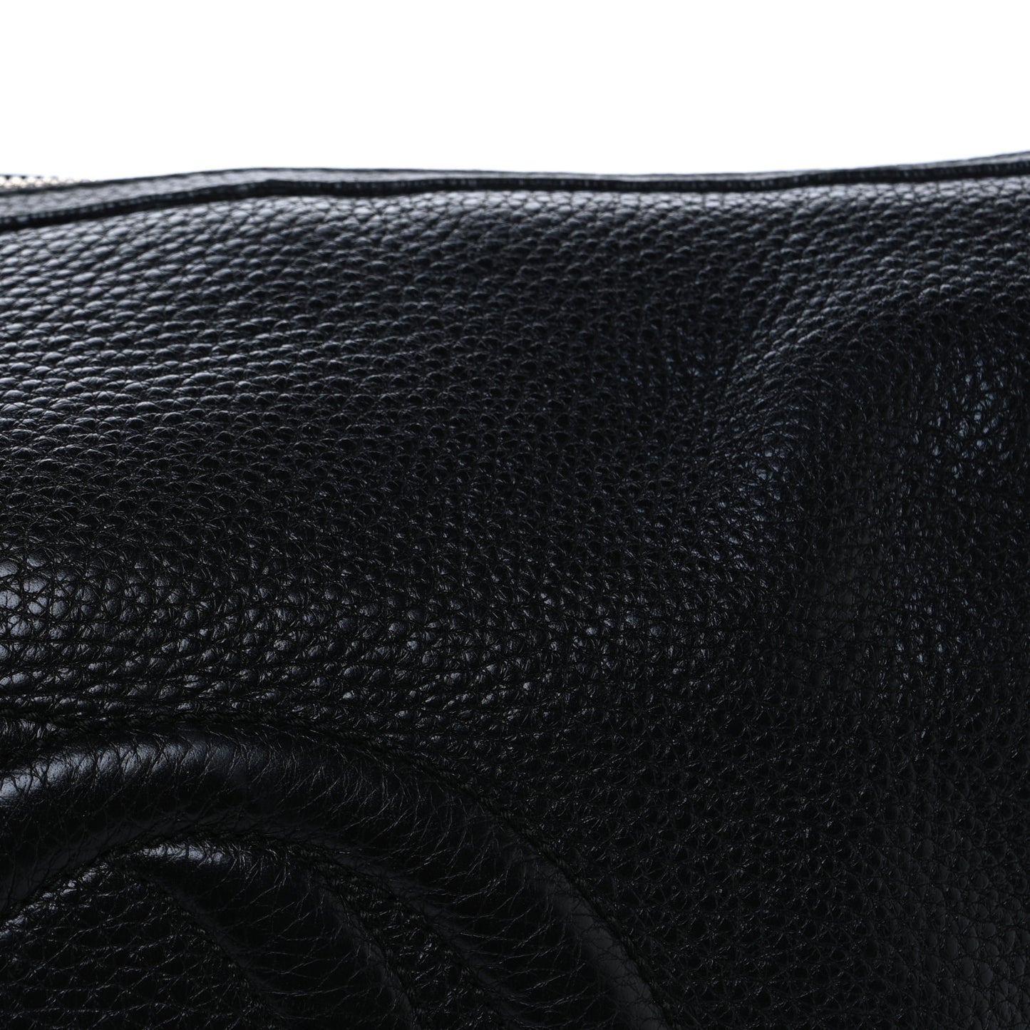 Pebbled Calfskin Medium Soho Hobo Black