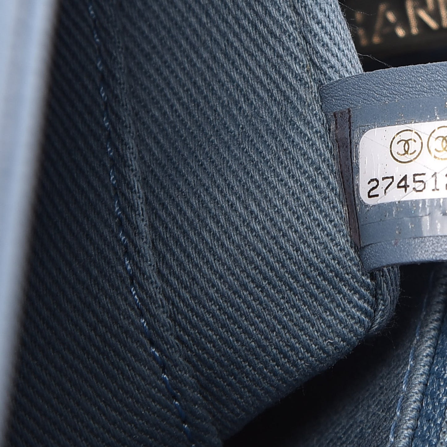 Caviar Quilted Medium Business Affinity Flap Blue