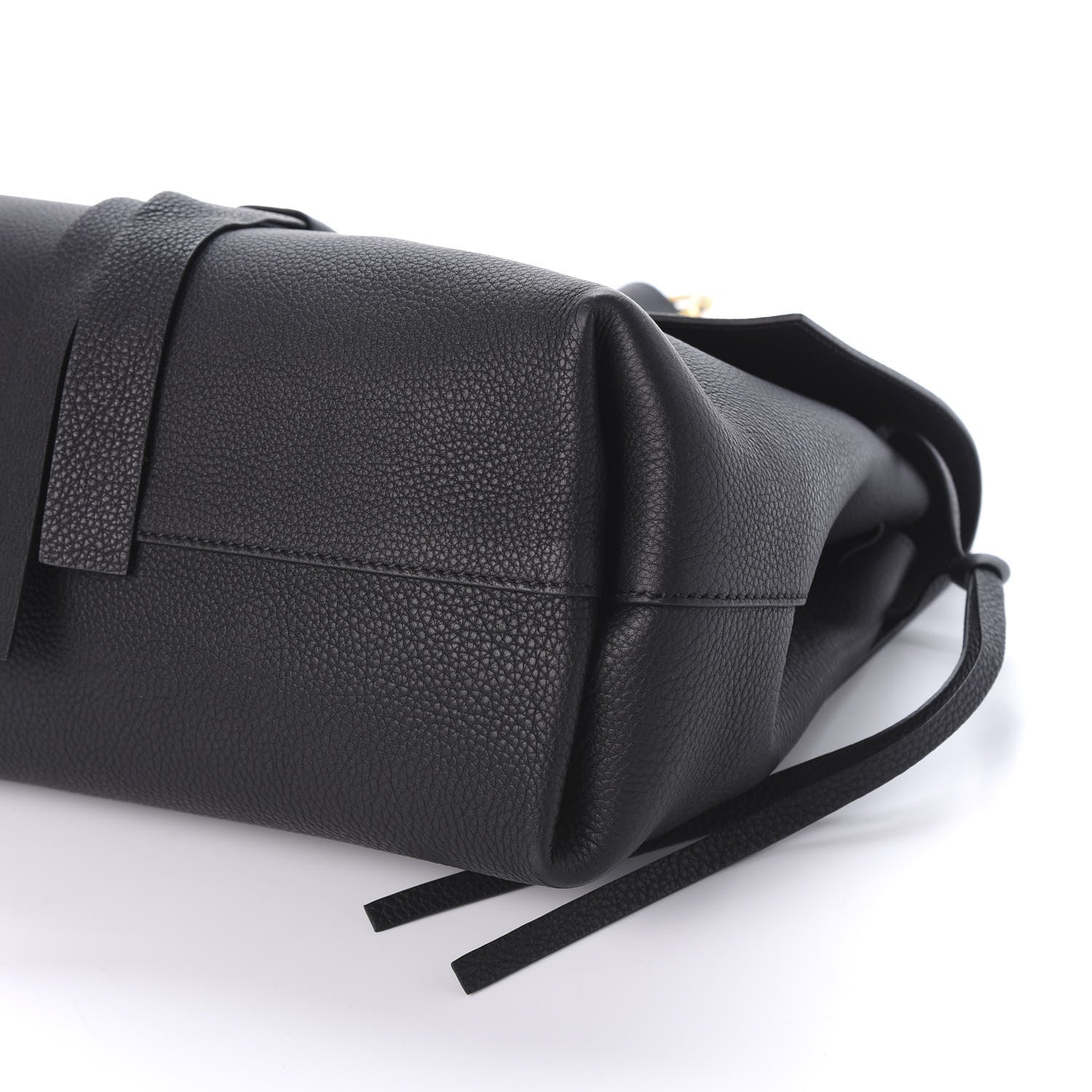 Valentino Garavani Pebbled Calfskin Large VRing Chain Shoulder Bag Black 8 of 8