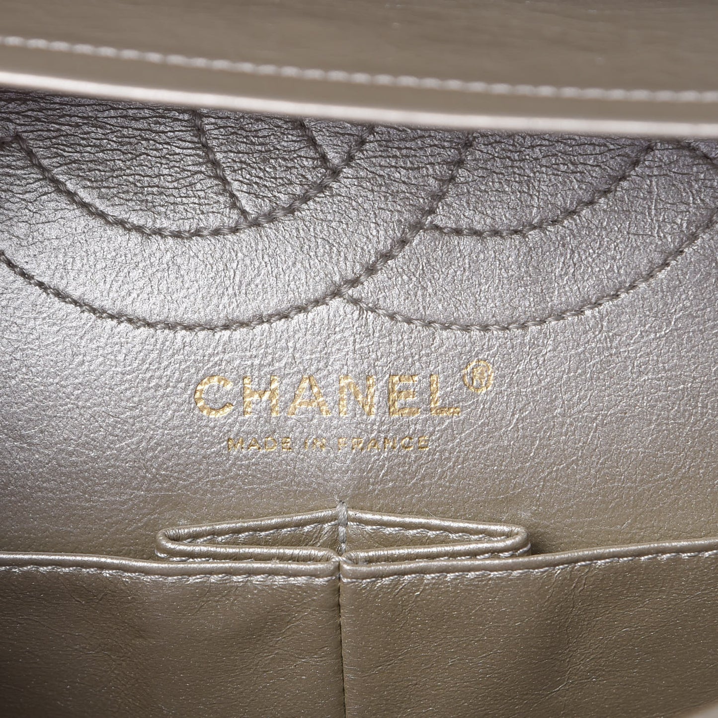Metallic Aged Calfskin Quilted 2.55 Reissue 226 Flap Gold