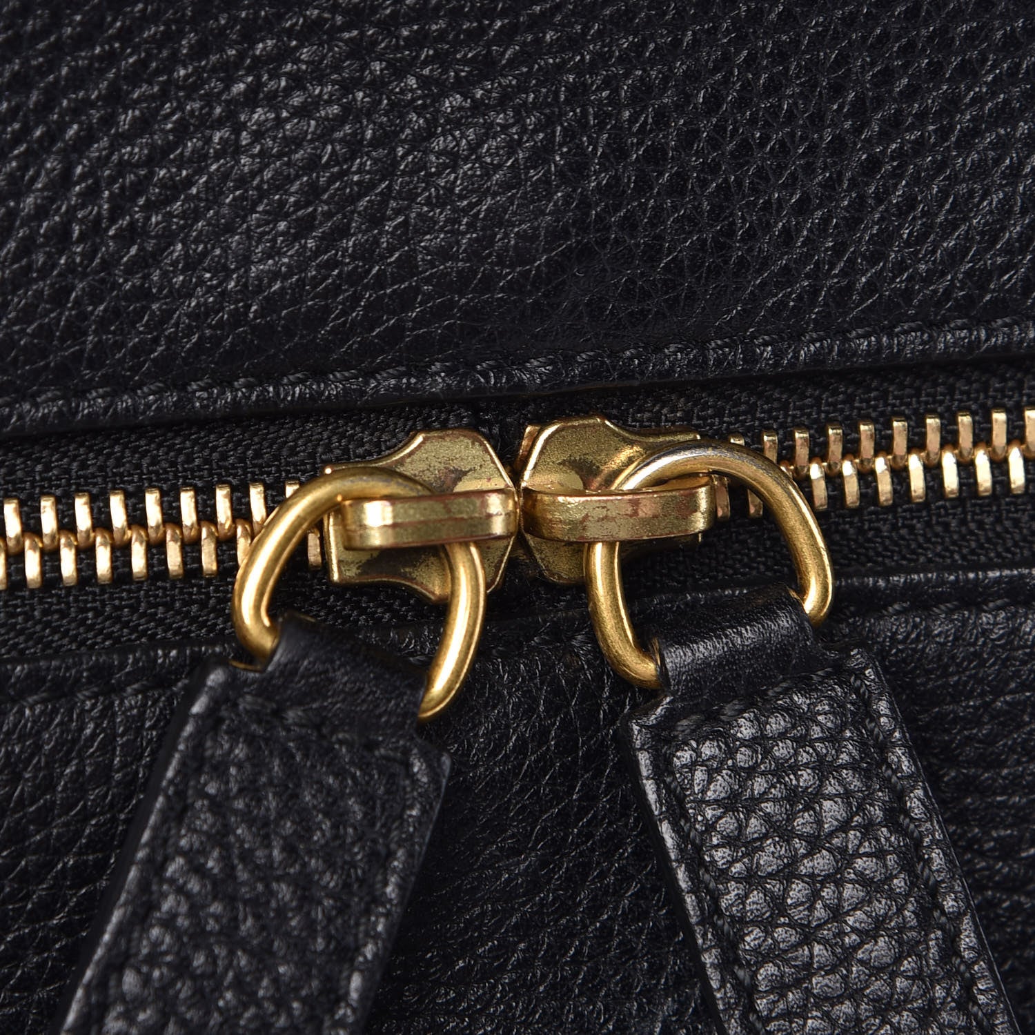 Alexander McQueen Pebbled Calfskin Large Skull Padlock Zip Around Tote Black 11 of 13