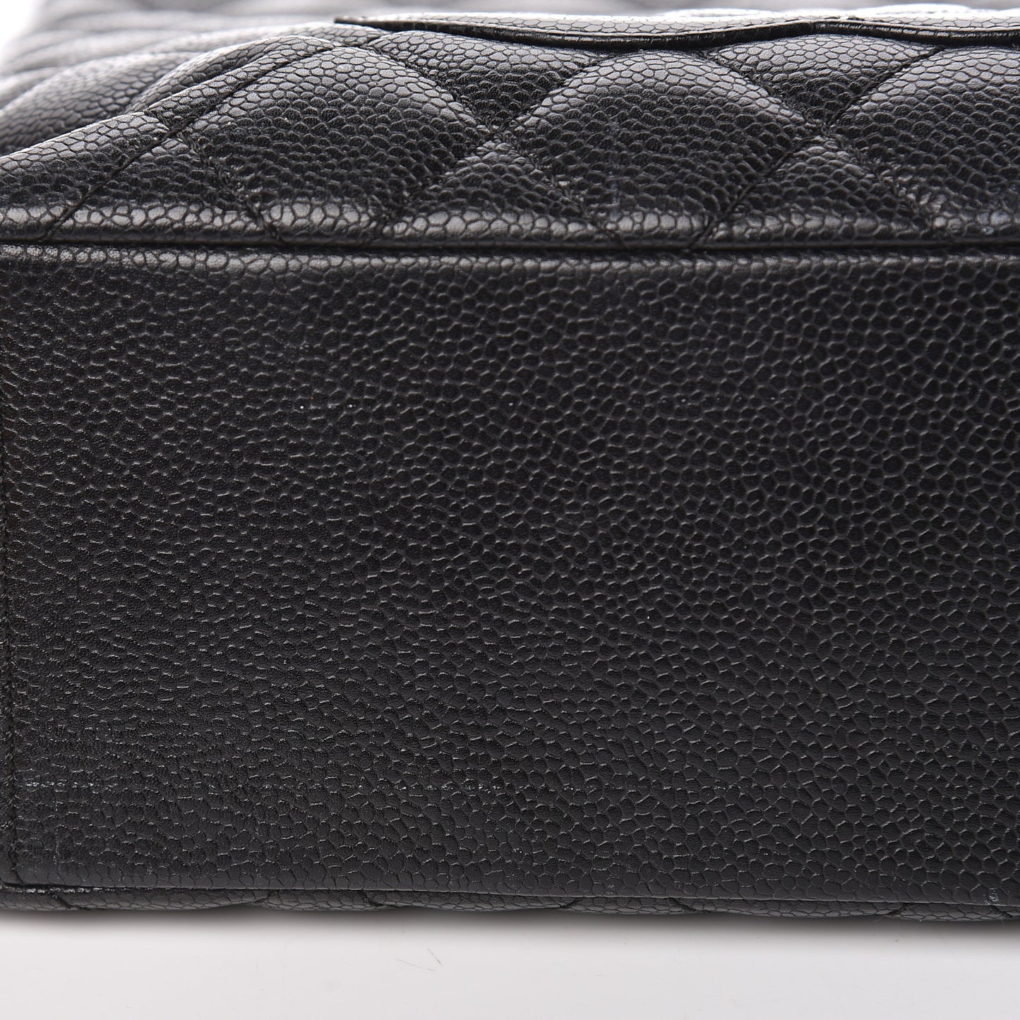 Caviar Quilted Petit Shopping Tote PST Black