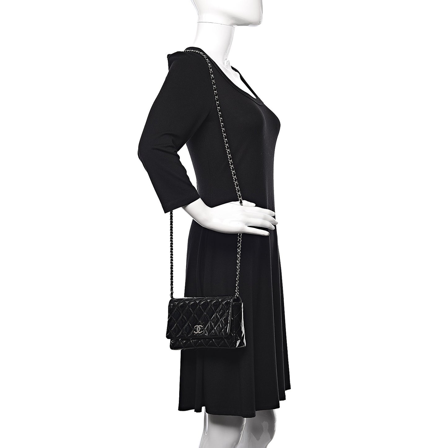 Patent Quilted Brilliant Wallet On Chain WOC Black