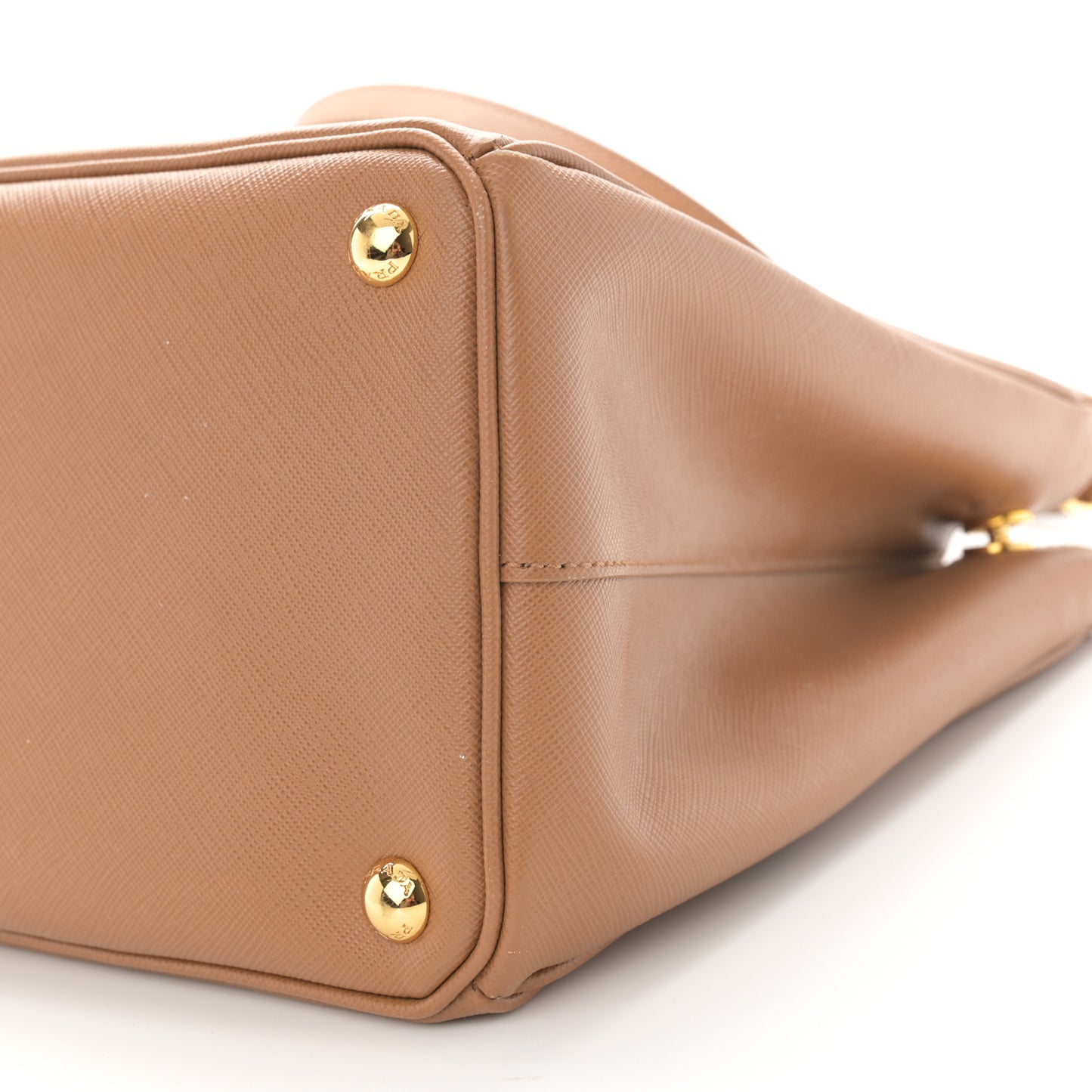 Saffiano Medium Galleria Double Zip Tote Caramel