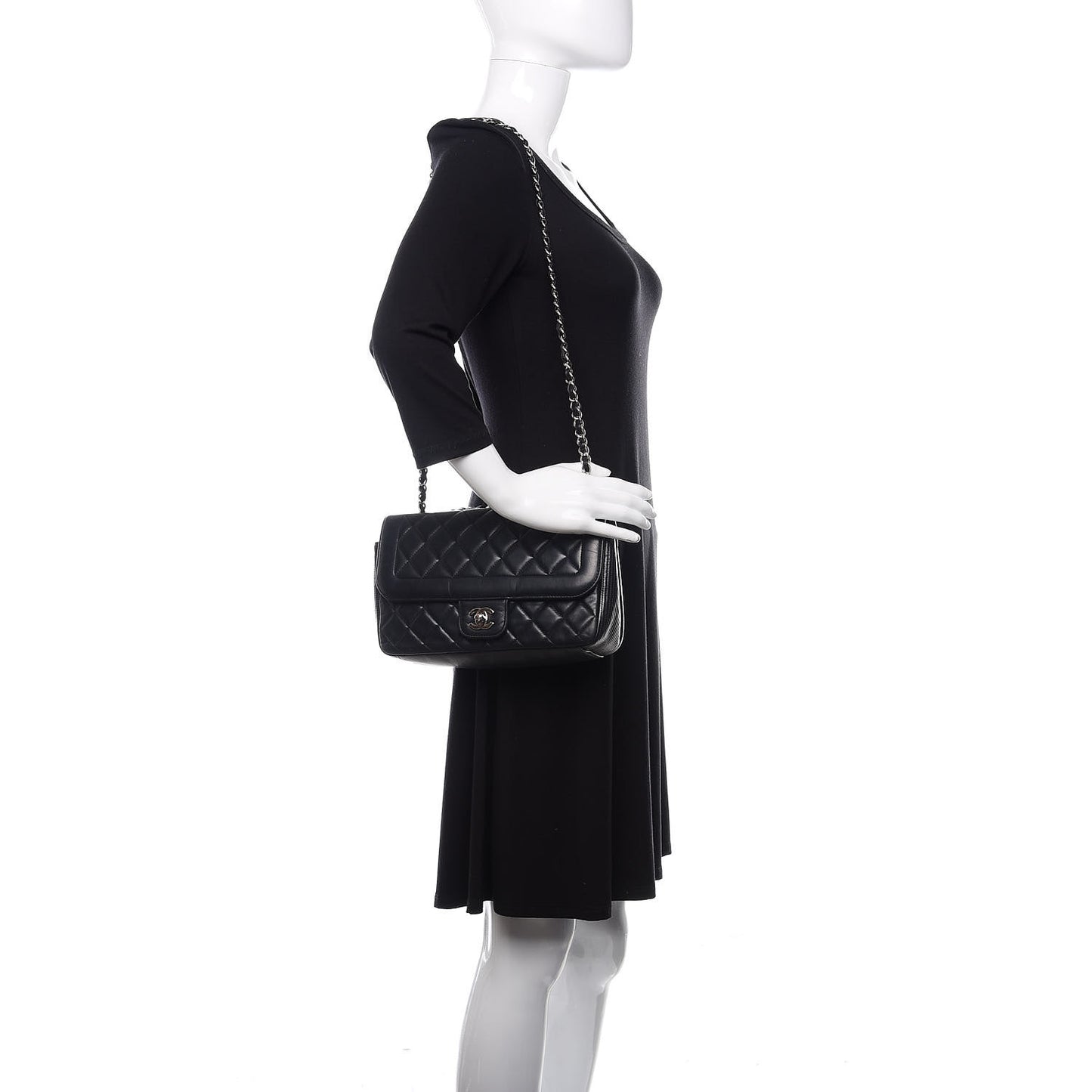 Lambskin Quilted Medium Single Flap Black