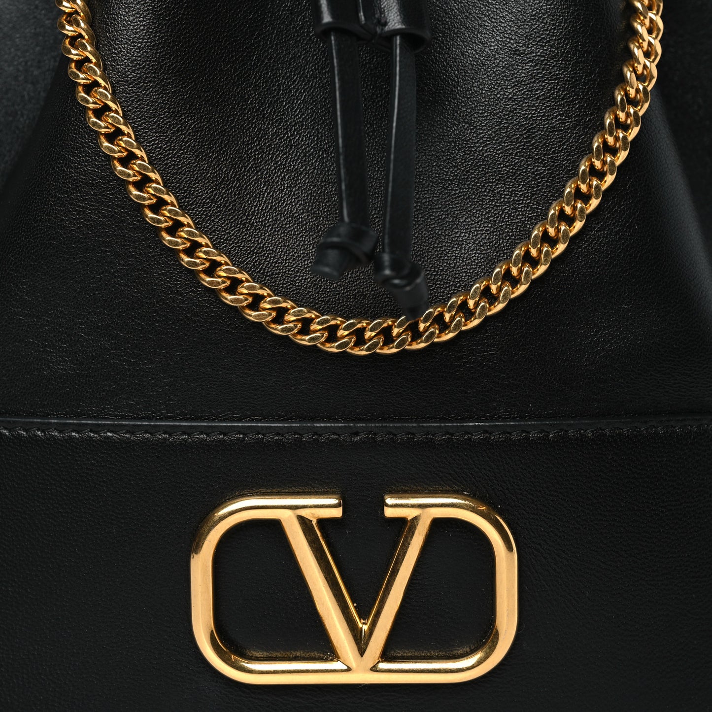 Nappa Mini VLogo Signature Chain Bucket Bag Black