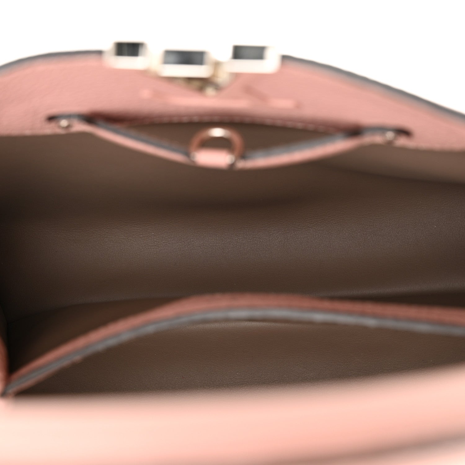 Louis Vuitton Taurillon Capucines PM  Magnolia 5 of 10