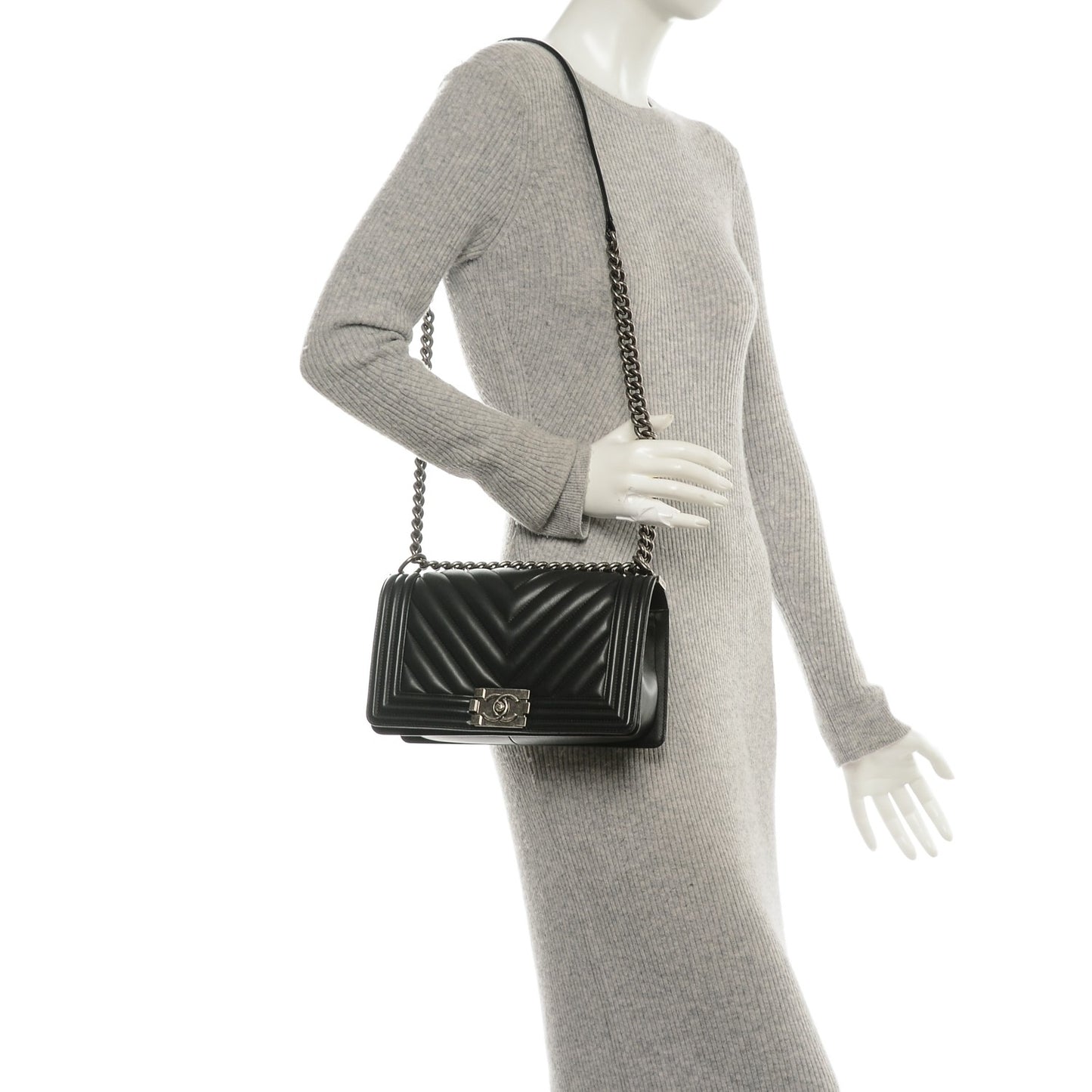 Calfskin Chevron Quilted Medium Boy Flap Black