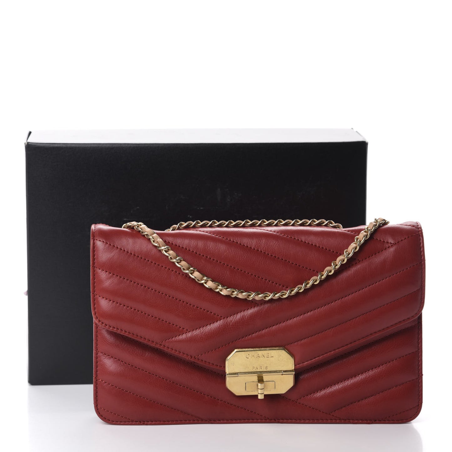 Calfskin Chevron Quilted Gabrielle Flap Red