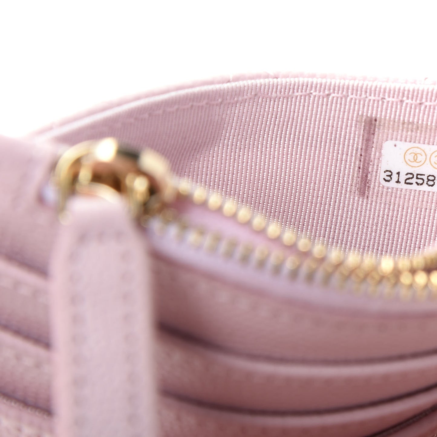 Caviar Quilted CC Zip Card Holder Light Pink