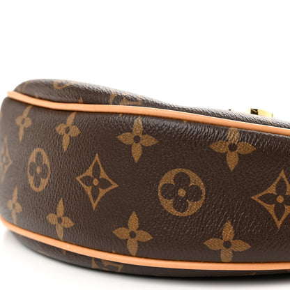 Louis Vuitton Monogram Loop 9 of 9