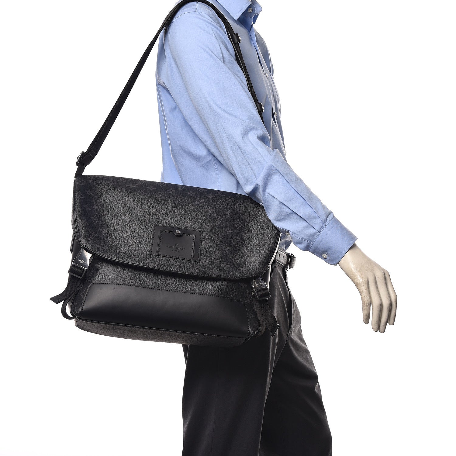 Louis Vuitton Monogram Eclipse Voyager Messenger MM 2 of 12