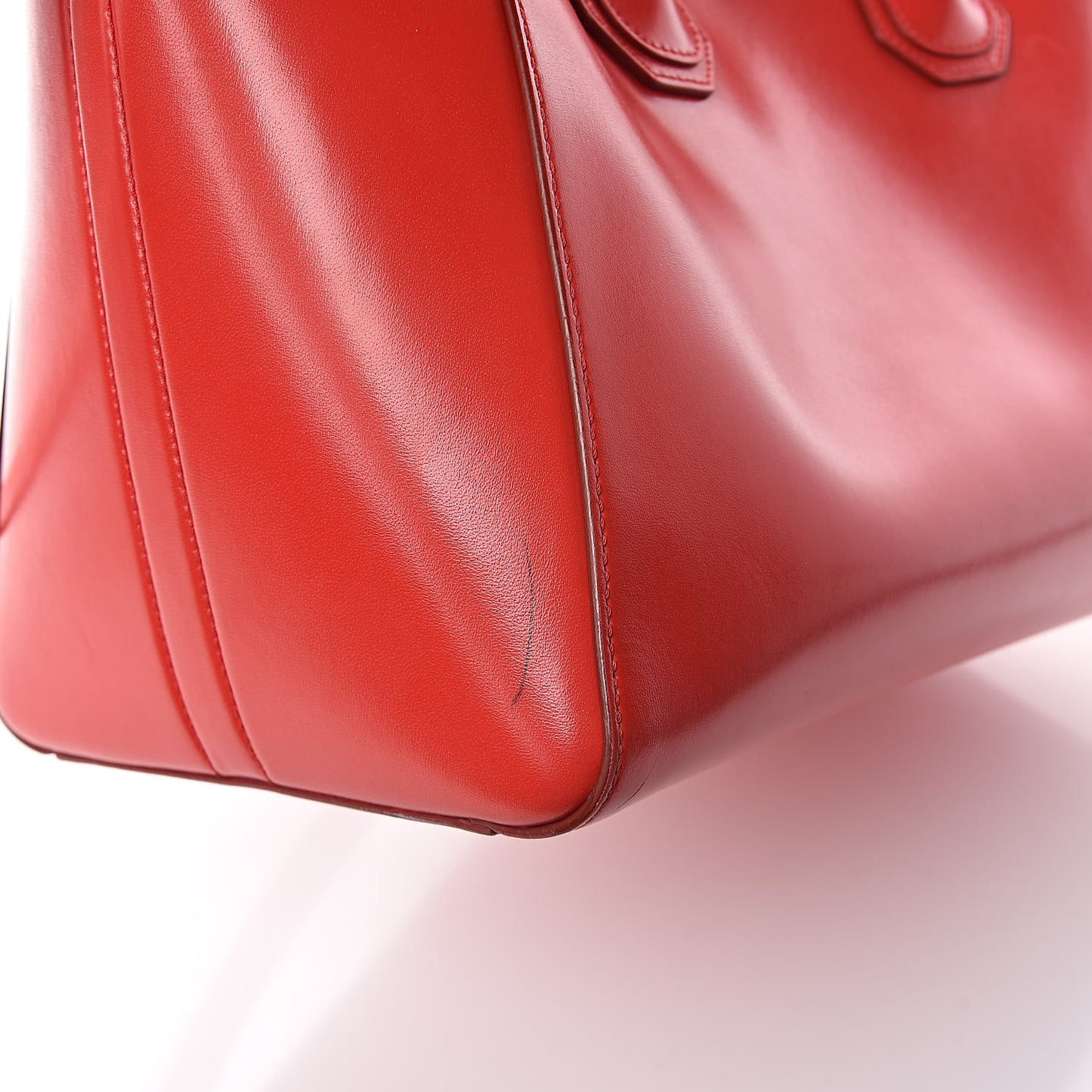 Shiny Lord Calfskin Medium Antigona Medium Red