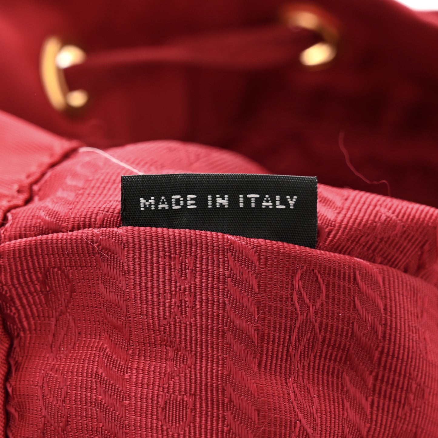 Saffiano Tessuto Nylon Mini Bucket Crossbody Bag Fuoco