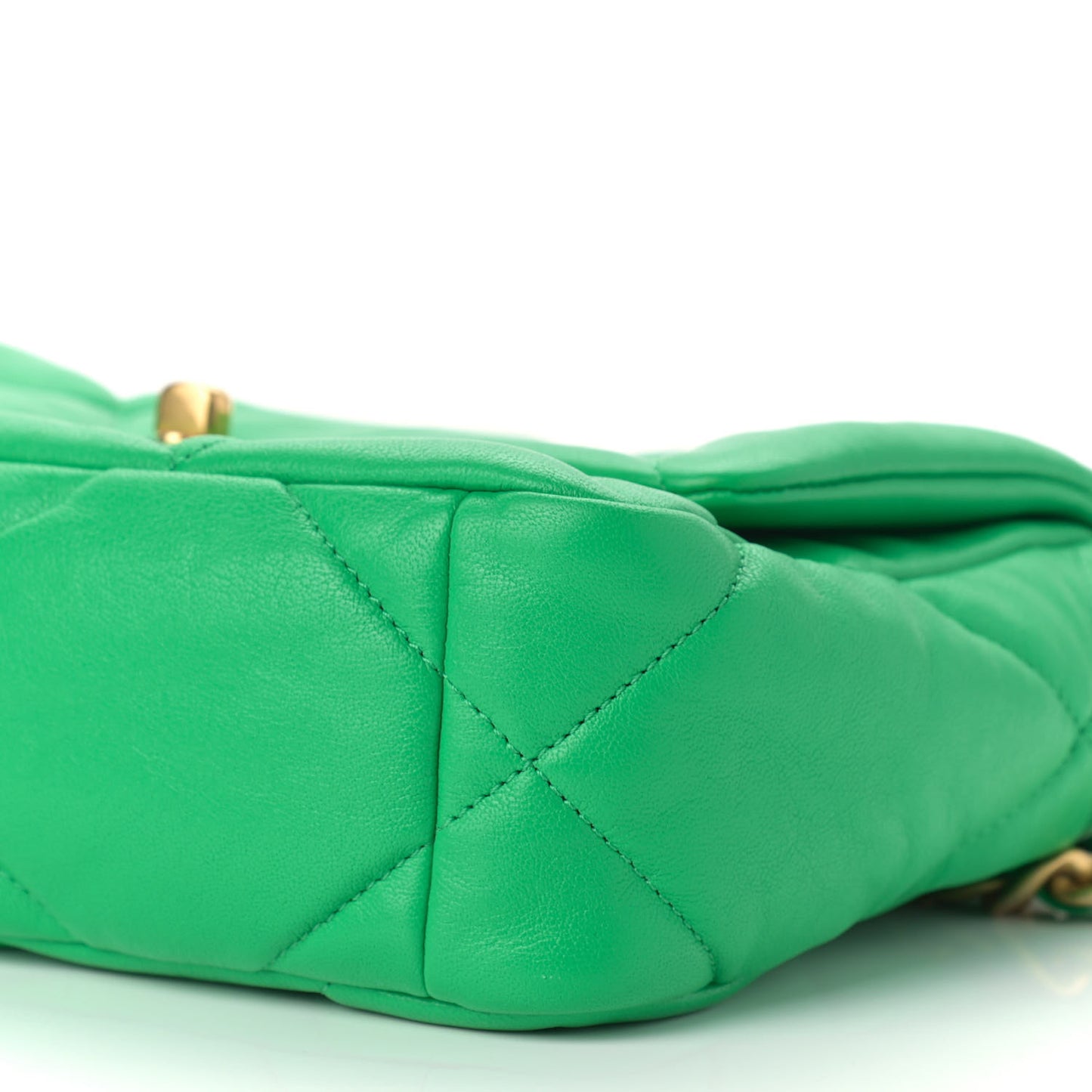 Lambskin Quilted Medium Chanel 19 Flap Green