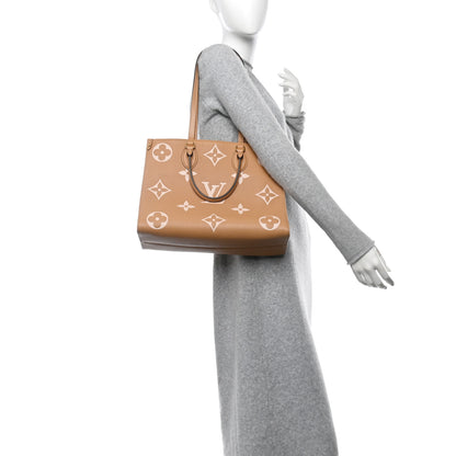 Louis Vuitton Empreinte Monogram Giant Onthego MM Arizona Creme 2 of 10