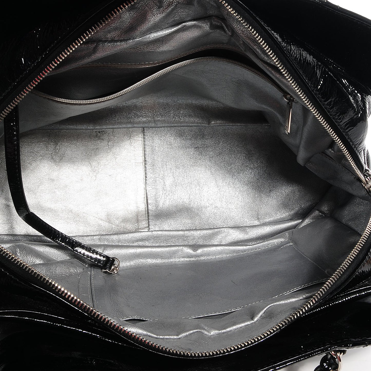 Patent Calfskin Large Luxe Ligne Tote Black