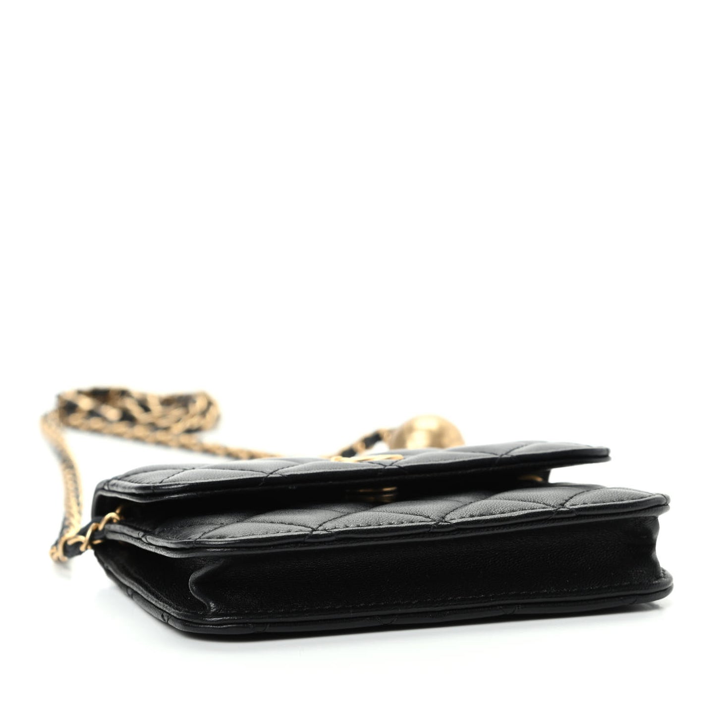 Lambskin Quilted Pearl Crush Clutch With Chain Black