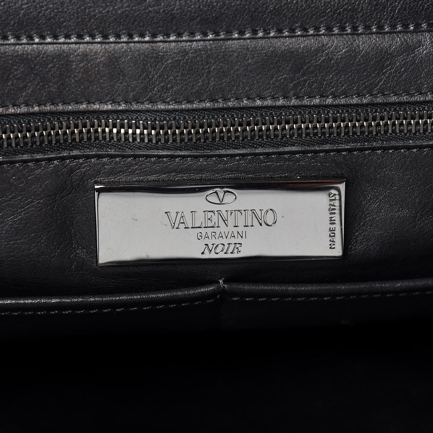 Vitello Medium Rockstud All Over Tote Black
