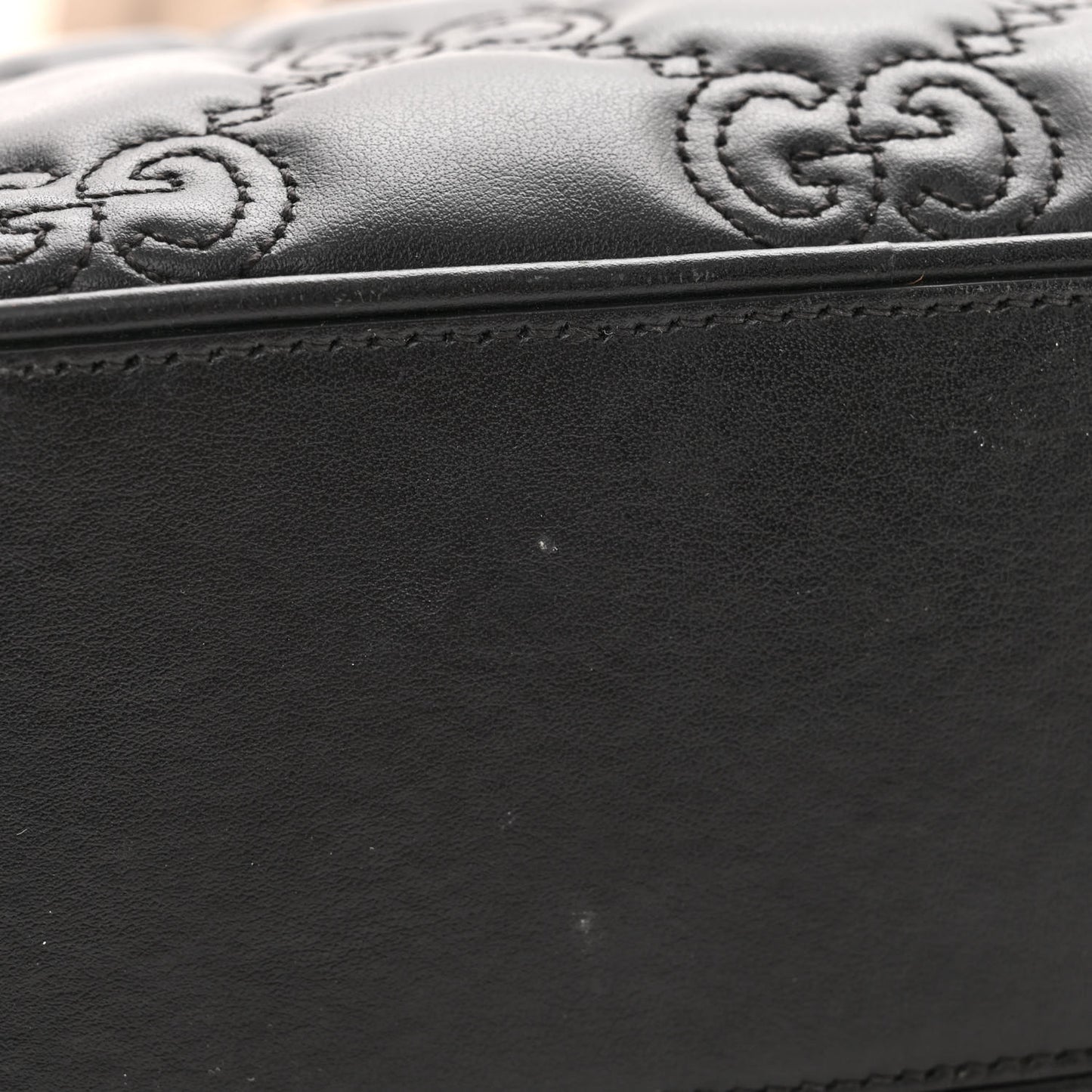 Calfskin GG Matelasse Shoulder Bag Black Natural