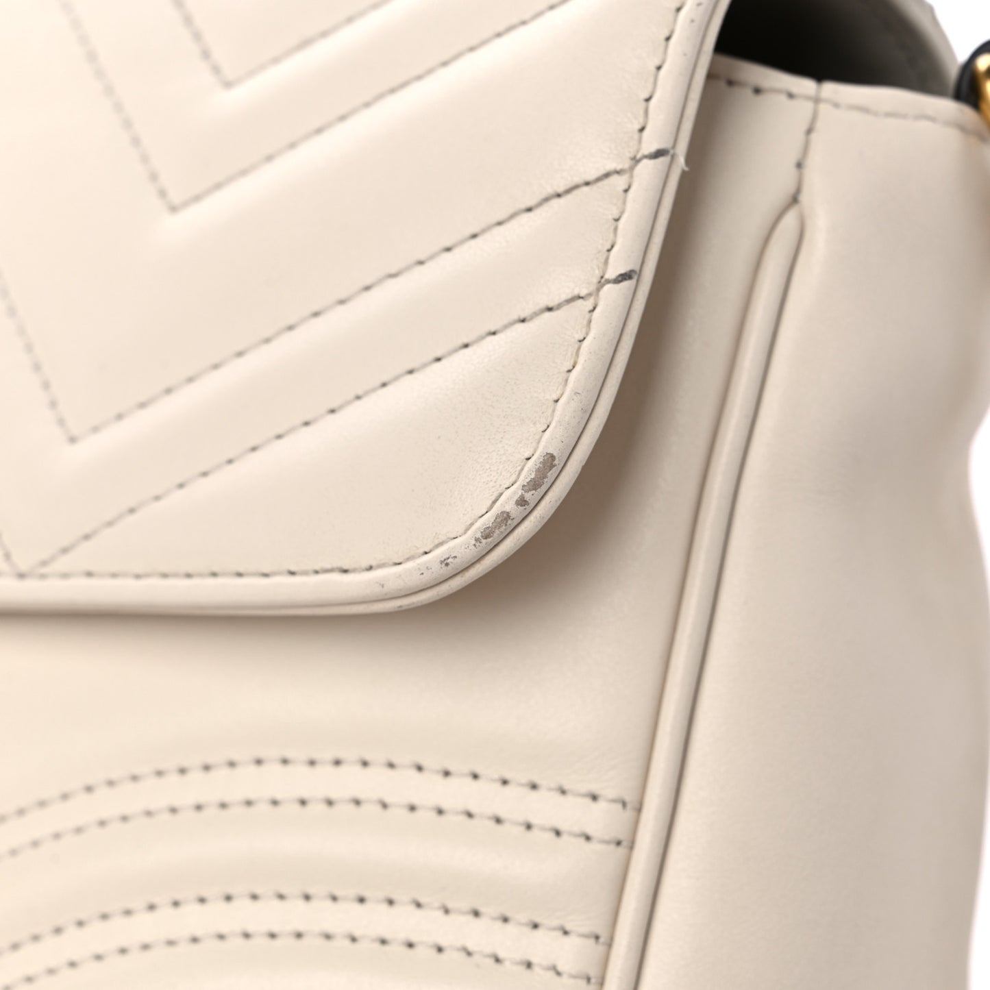 Calfskin Matelasse Small GG Marmont Top Handle Shoulder Bag White