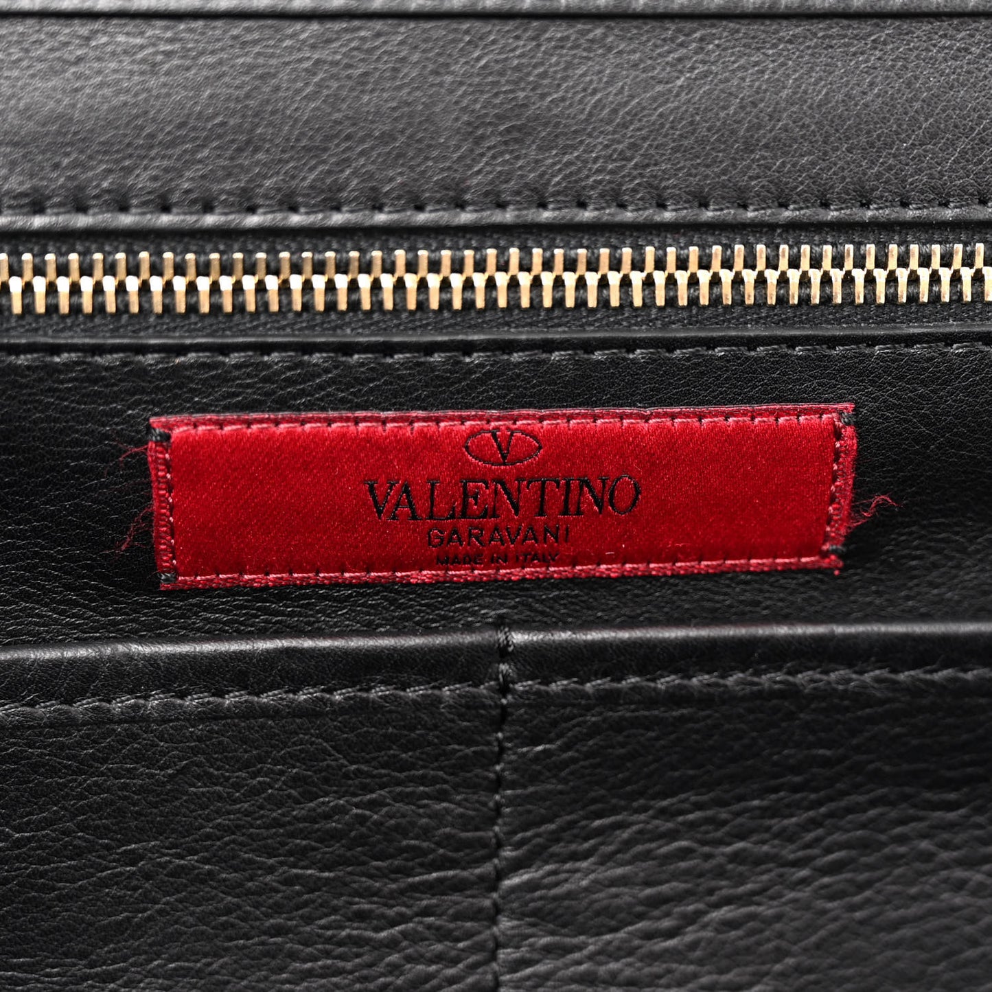 Vitello Medium Rockstud Tote Black