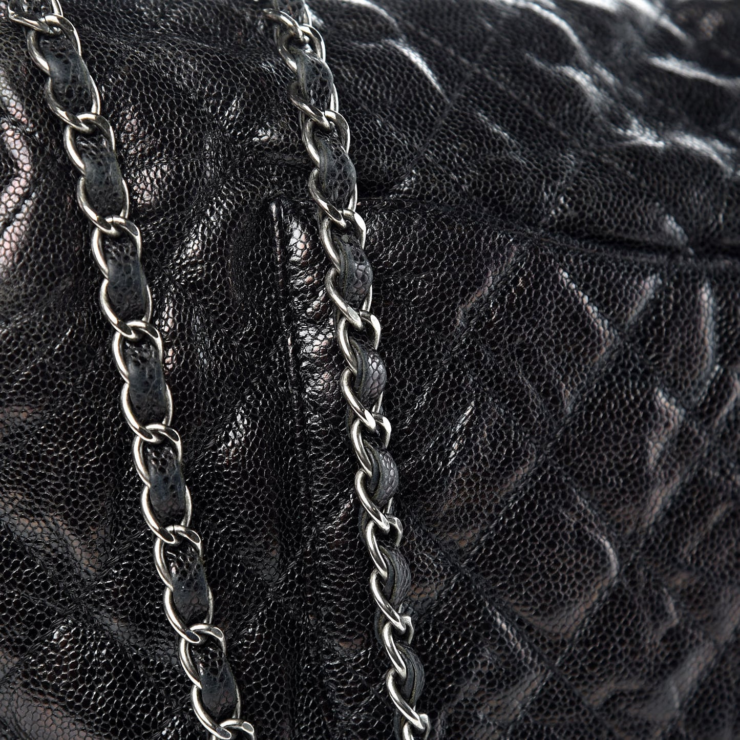 Crumpled Caviar Quilted Maxi Elastic Flap Black