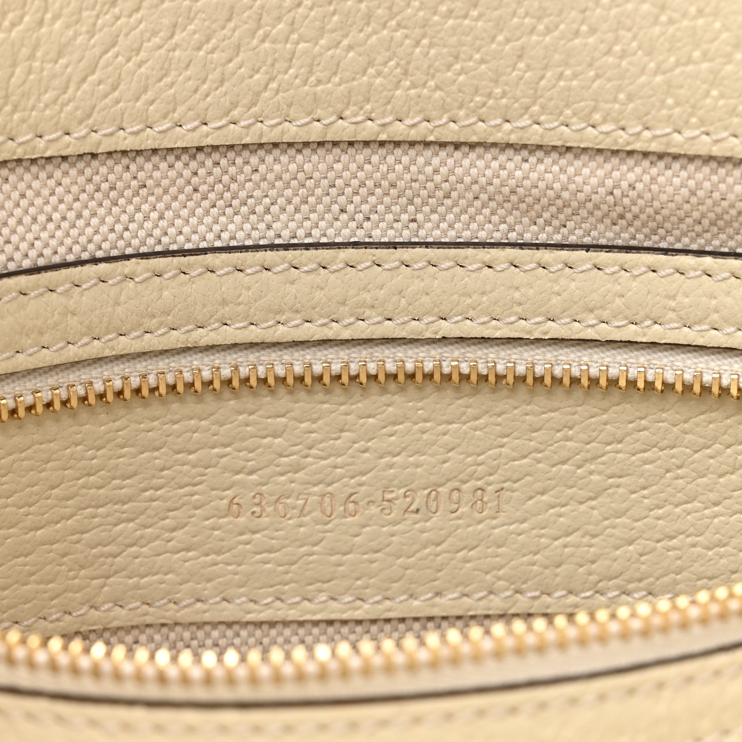 Gucci Raffia Textured Dollar Calfskin GG Monogram Small Jackie 1961 Hobo Mystic White Royale Natural 7 of 13