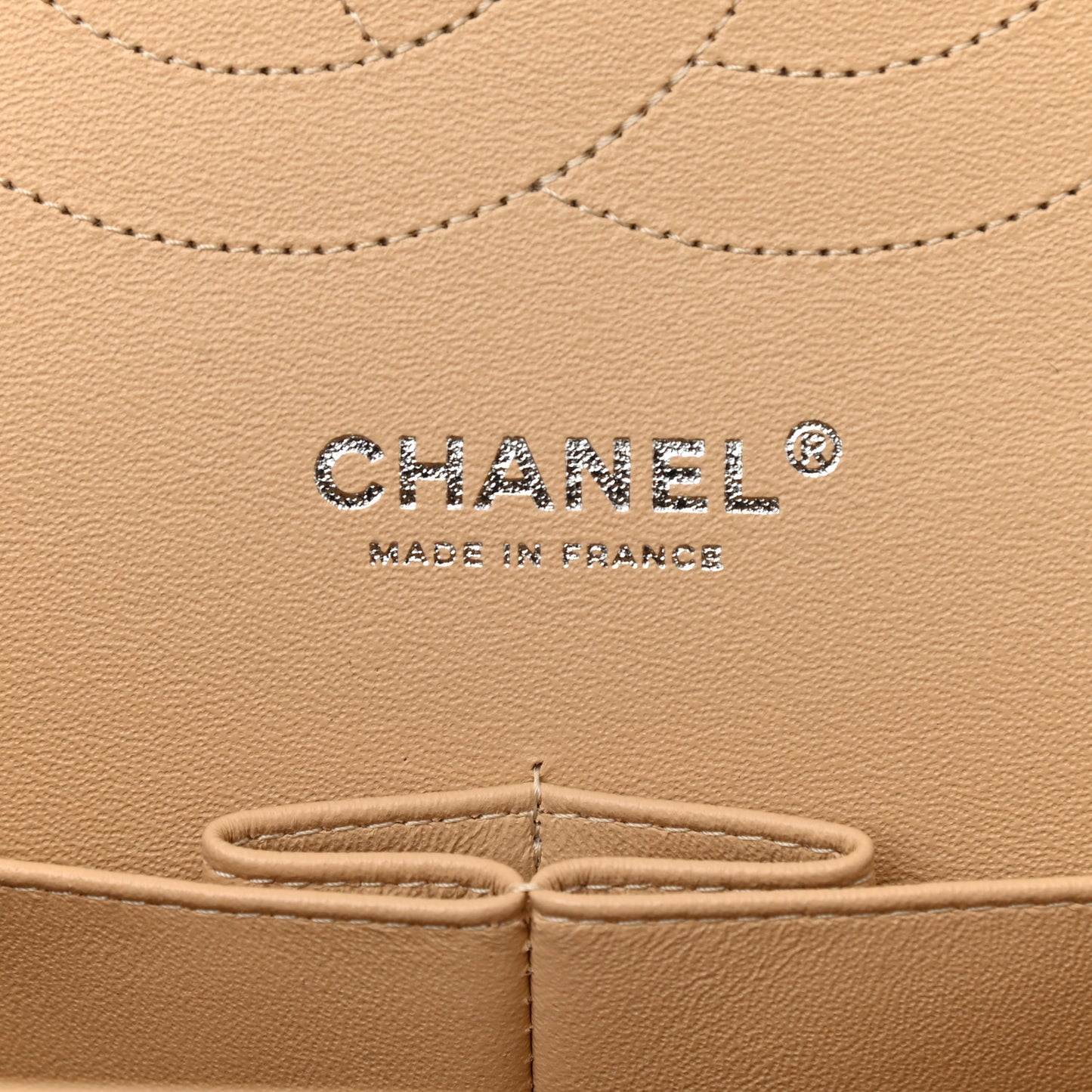Caviar Quilted Jumbo Double Flap Beige Clair