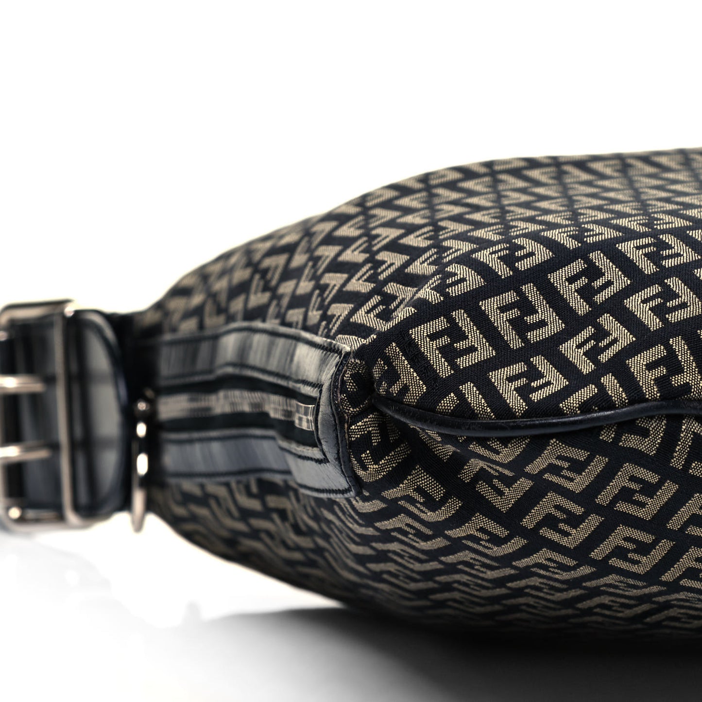 Zucchino Knit Oyster Black