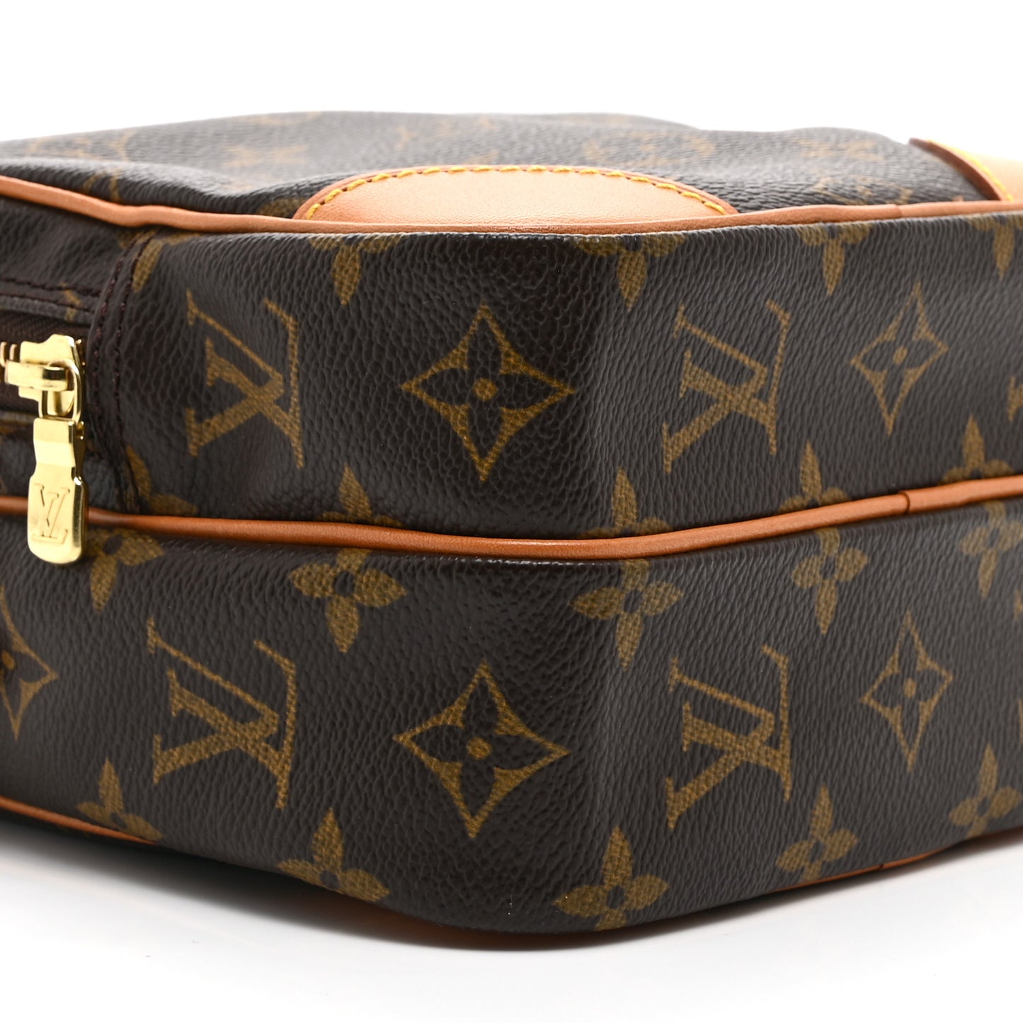 Monogram Amazone