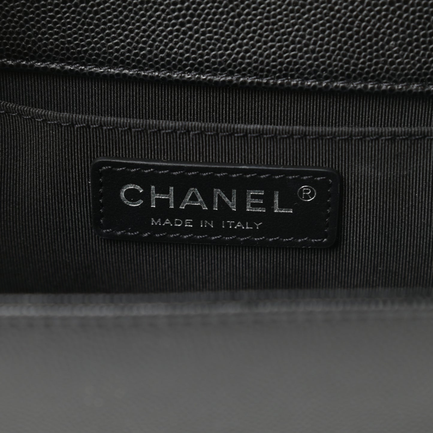 Caviar Quilted Medium Boy Flap Black