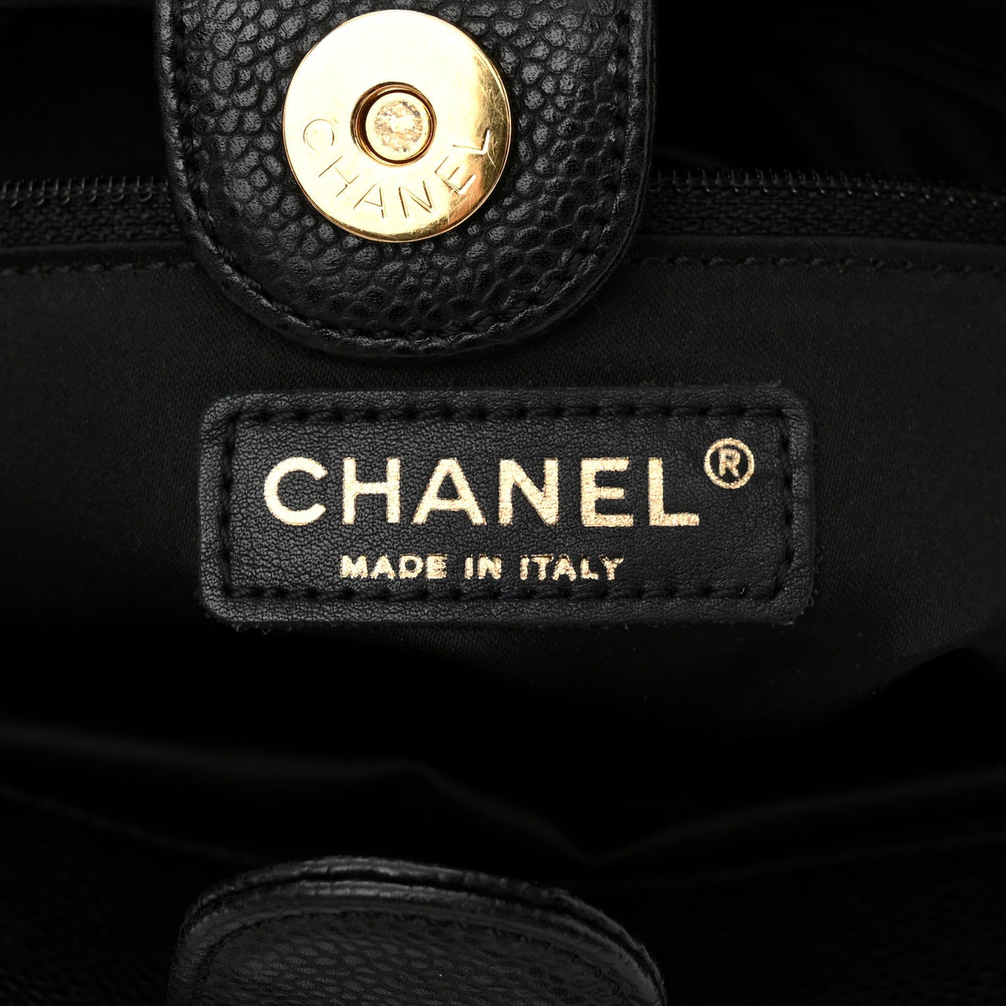 Caviar Quilted Petit Shopping Tote PST Black