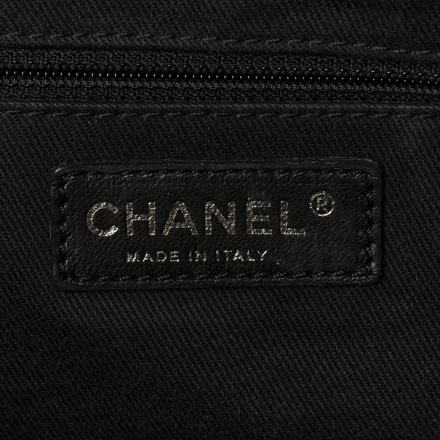 Chanel Calfskin Small Diamond Stitch Tote Black 6 of 8