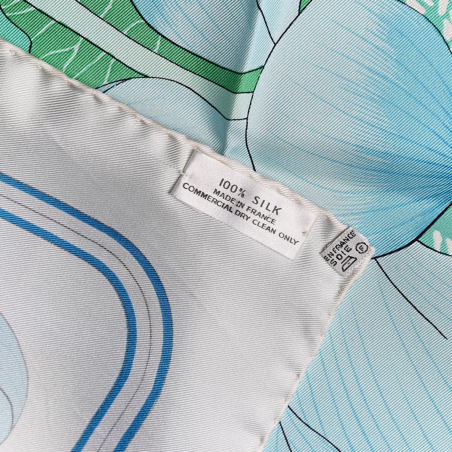 Silk Fleurs de Lotus Scarf 90