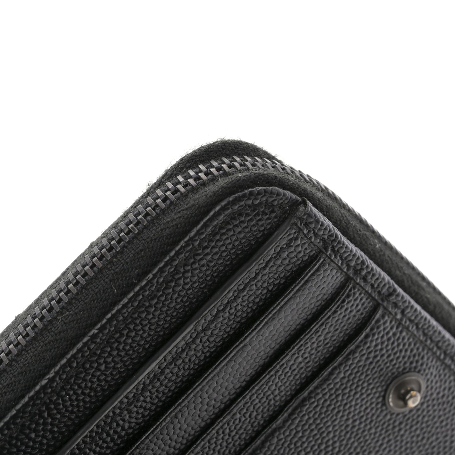 Grain De Poudre Matelasse Chevron Monogram Monochrome Compact Zip Around Wallet Black
