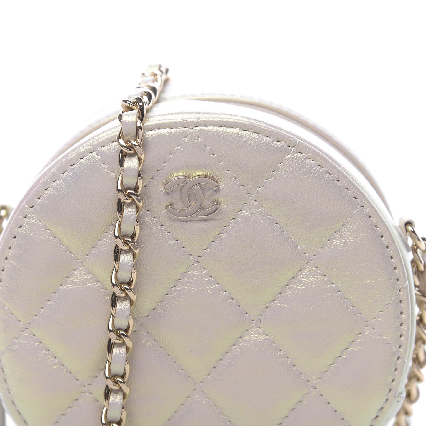 Iridescent Lambskin Quilted Round Clutch With Chain Ivory