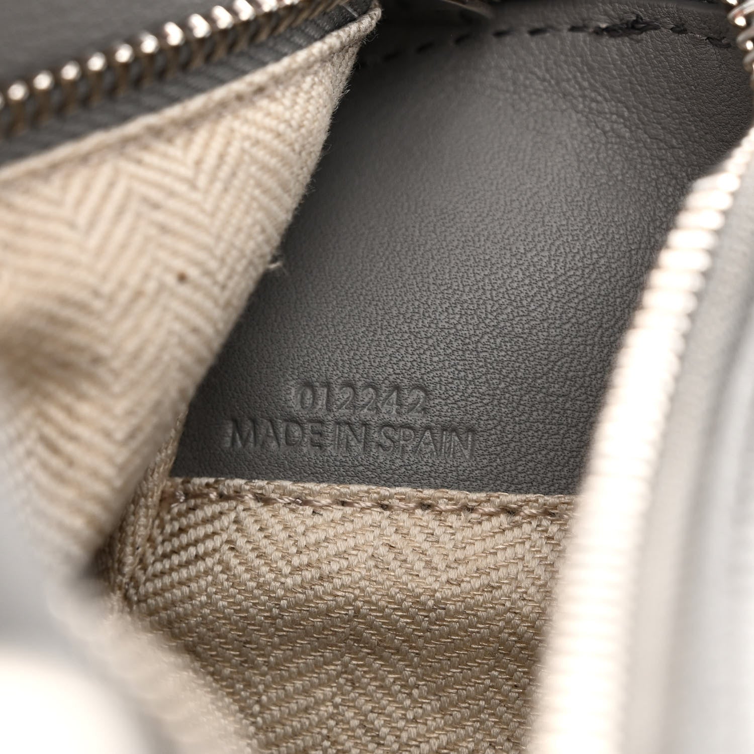 Loewe Soft Grained Calfskin Small Puzzle Bag Pearl Grey 7 of 10