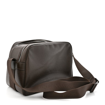 Louis Vuitton Taiga Reporter Messenger Grizzli 3 of 13