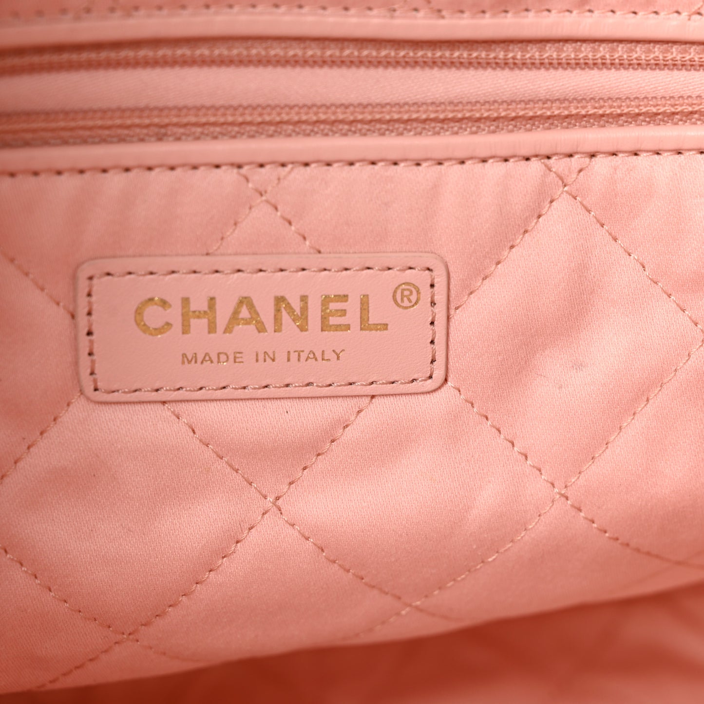 Shiny Calfskin Quilted Small Chanel 22 Light Pink