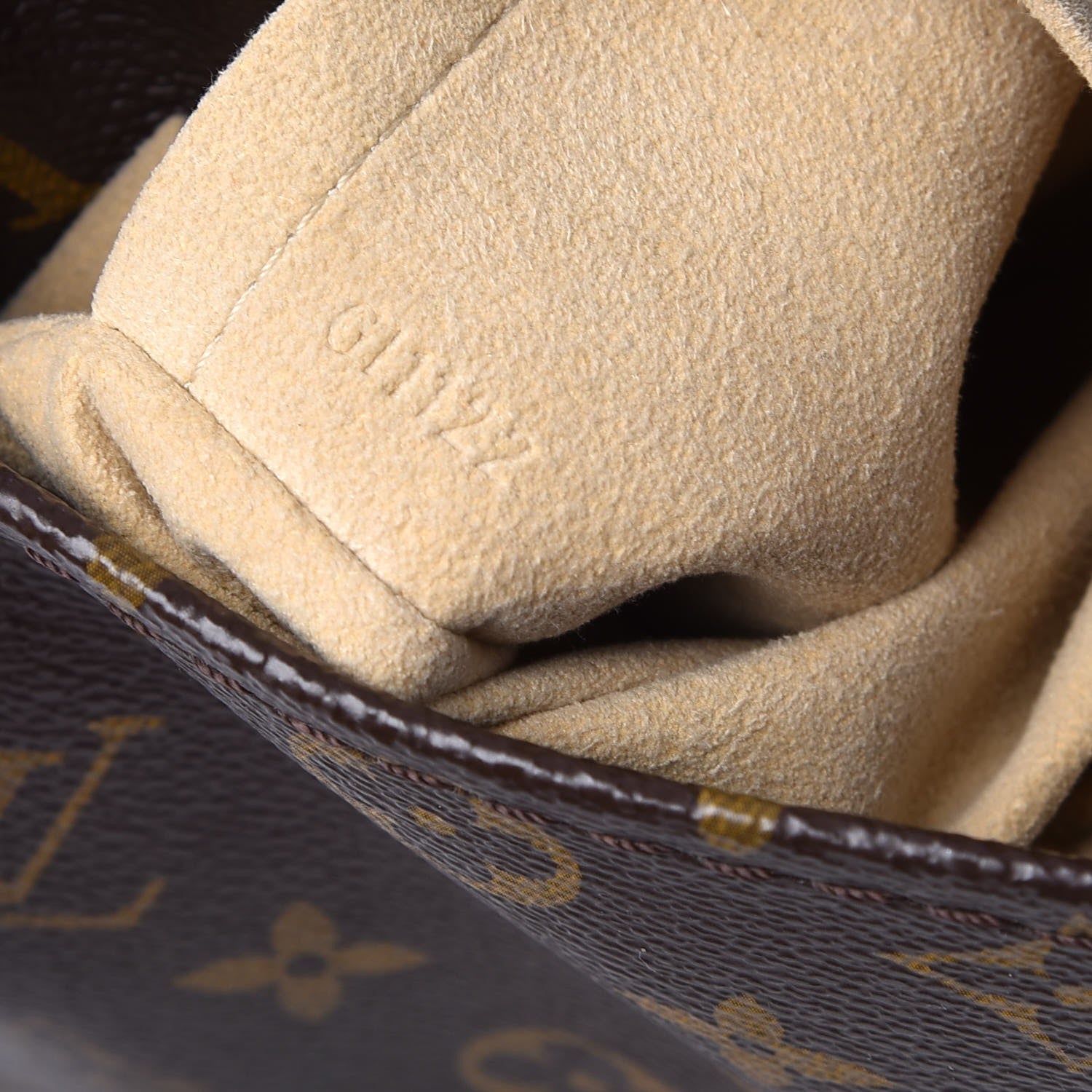 Louis Vuitton Monogram Artsy MM 7 of 12