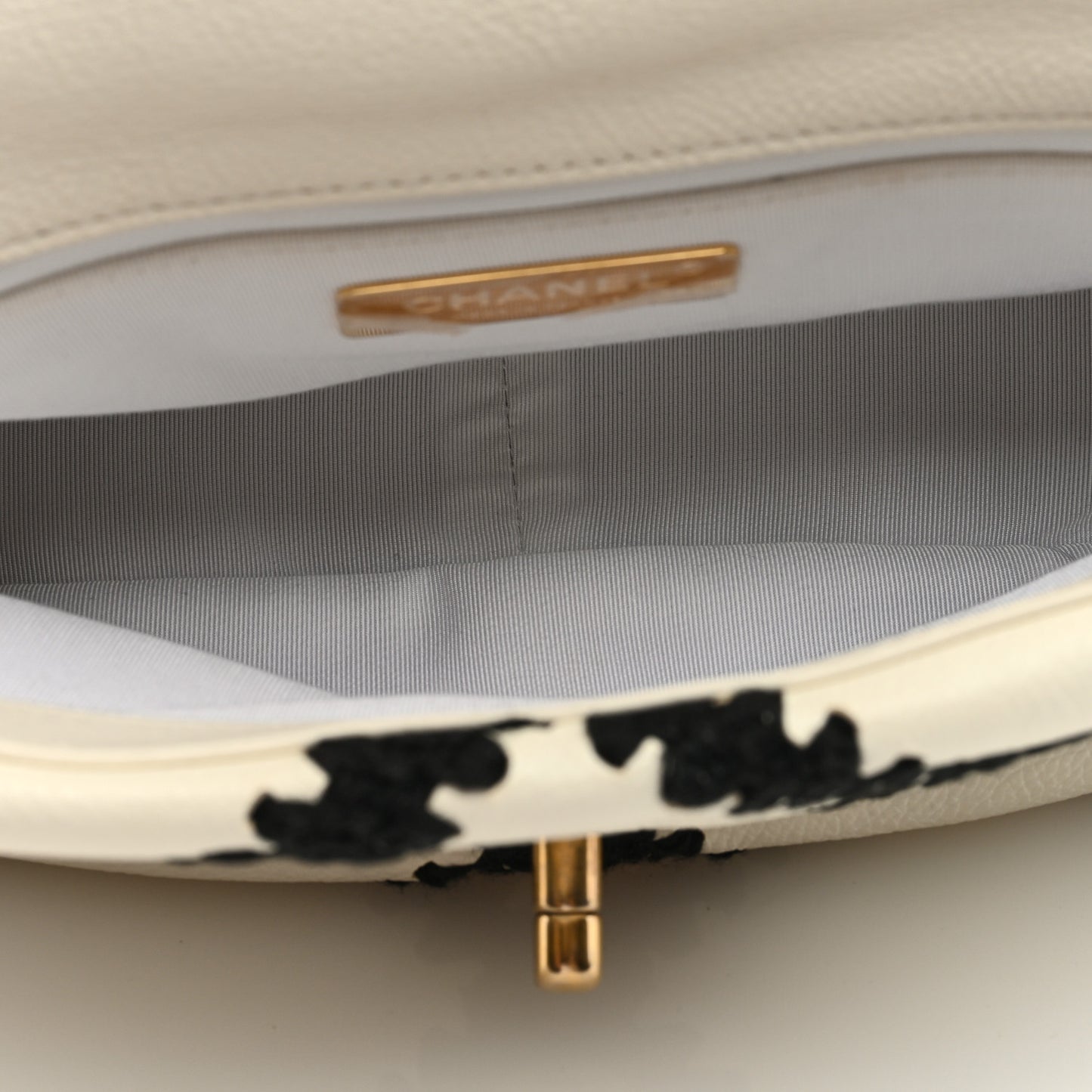 Calfskin Crochet Medium Chanel 19 Flap White Black